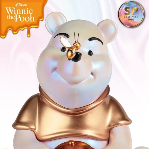 Winnie the Pooh Special Edition Disney Master Craft Statue by Beast Kingdom Toys